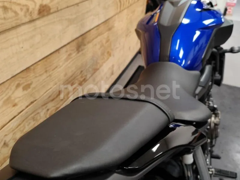 Yamaha MT-07 - Vista 7