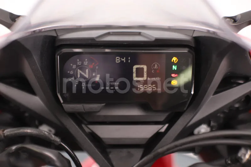 Honda CBR650R - Vista 6