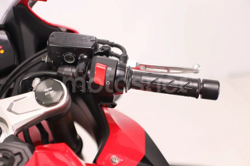 Honda CBR650R - Vista 8