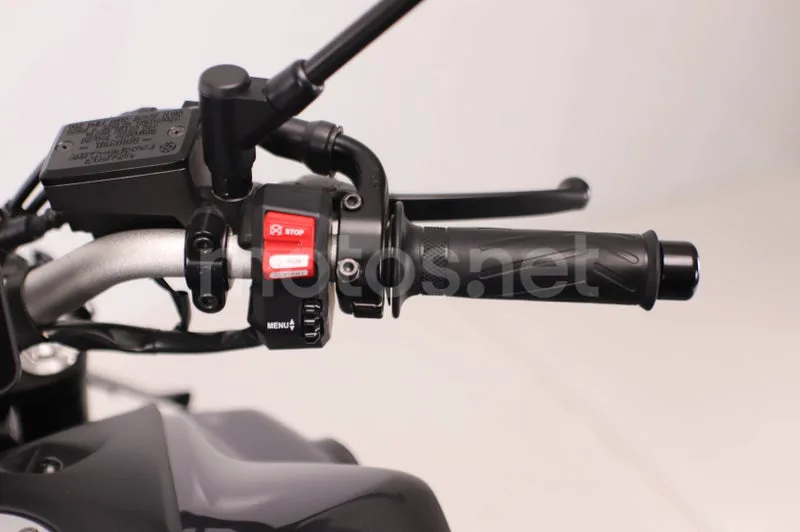 Yamaha MT-07 - Vista 9