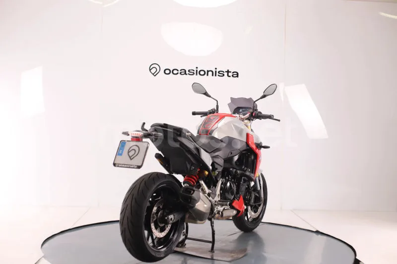 BMW F 900 R - Vista 3