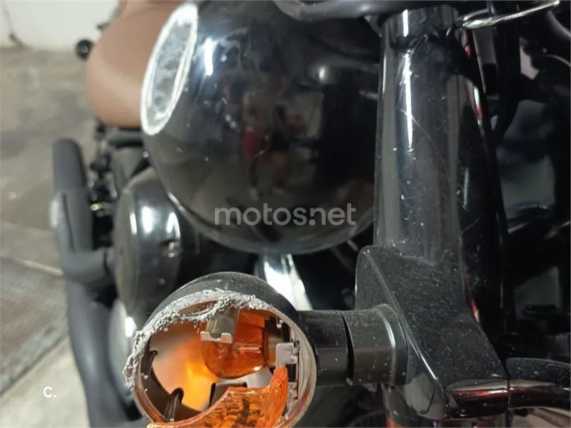 Kawasaki VN900 Classic - Vista 3