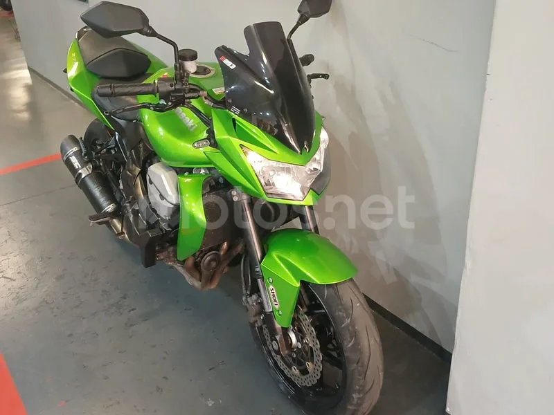 Kawasaki Z750 - Vista 17