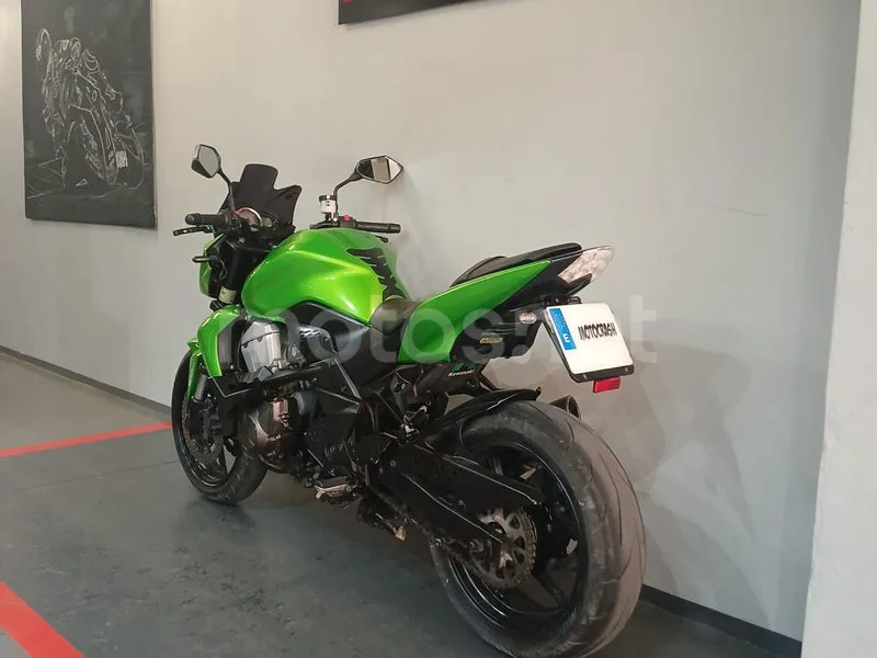Kawasaki Z750 - Vista 6