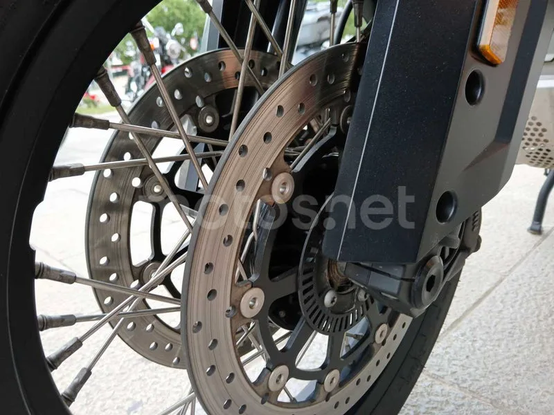 CFMOTO 800MT - Vista 8
