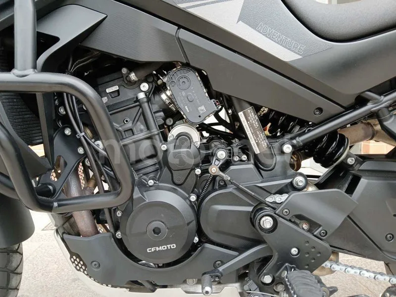 CFMOTO 800MT - Vista 15