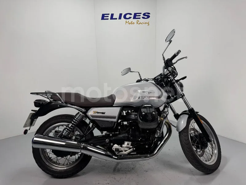 Moto Guzzi V7 6499 € 2023 Madrid - 2