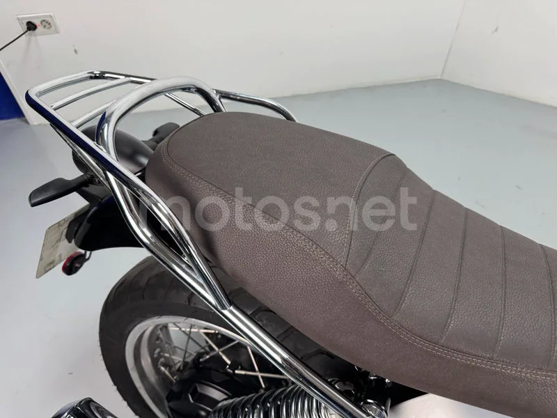 Moto Guzzi V7 - Vista 18