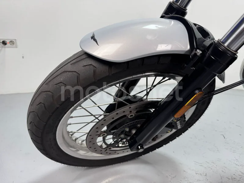 Moto Guzzi V7 - Vista 7