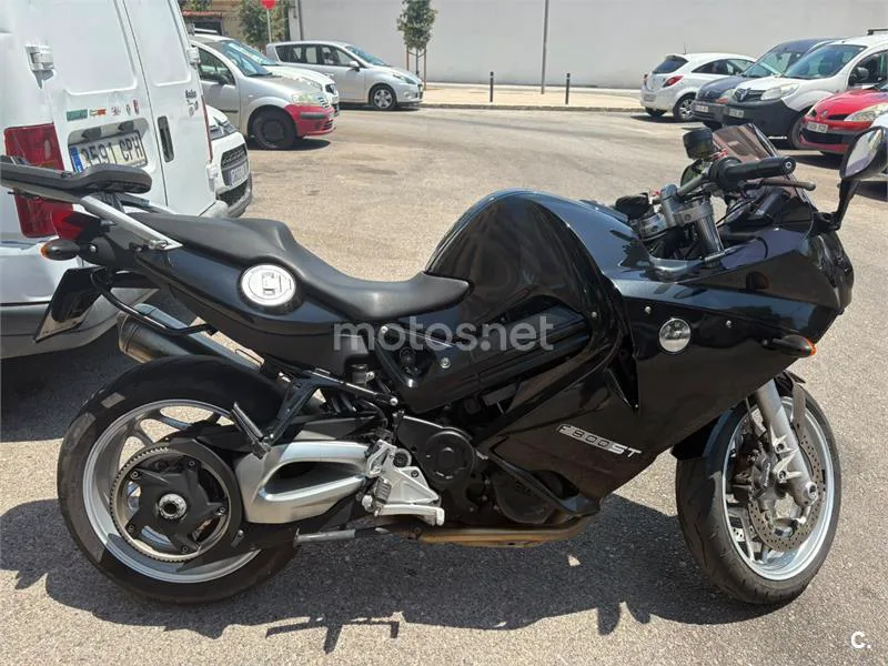BMW F 800 ST - Vista 5