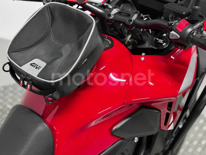 Honda NX500 - Vista 7