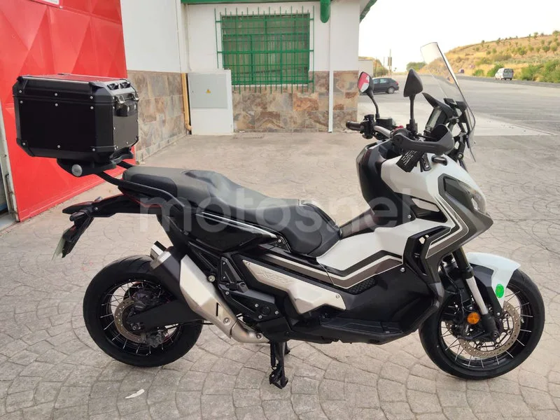 Honda X-ADV - Vista 14