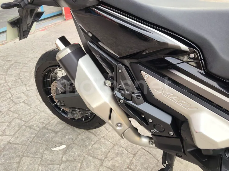 Honda X-ADV - Vista 4