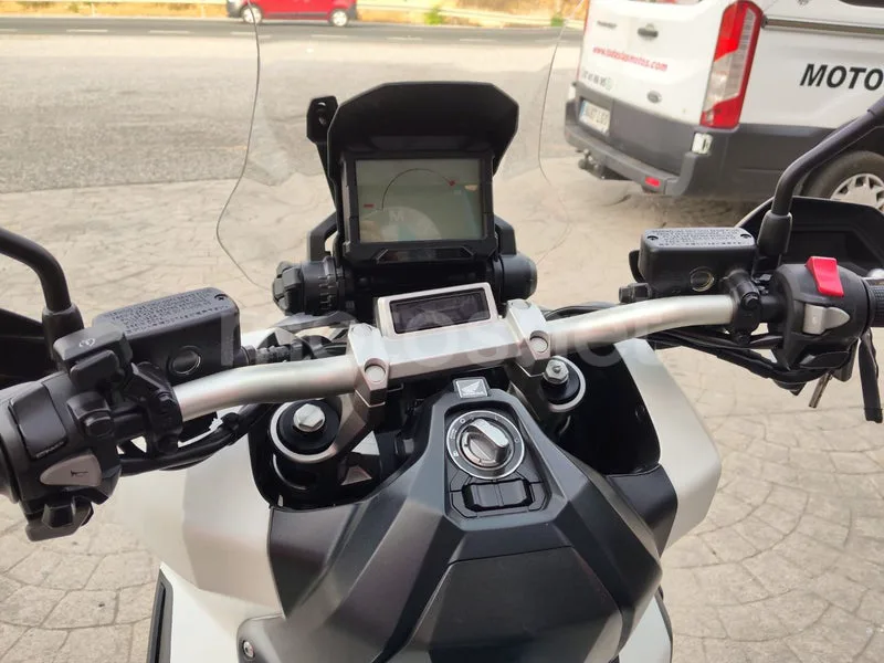 Honda X-ADV - Vista 6