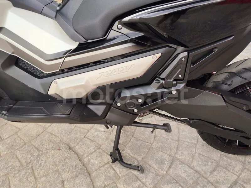 Honda X-ADV - Vista 8