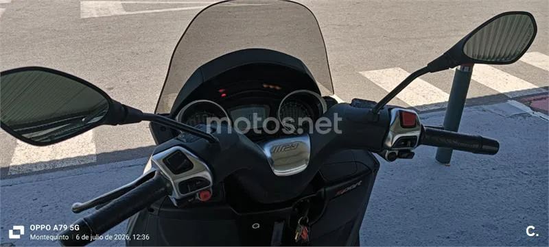 Piaggio MP3 - Vista 3