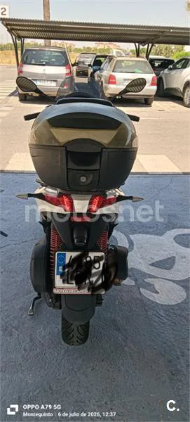 Piaggio MP3 - Vista 4