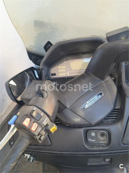Suzuki Burgman 650 Executive 2000 € 2010 Ciudad Real - 1