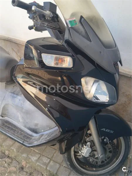 Suzuki Burgman 650 Executive 2000 € 2010 Ciudad Real - 2