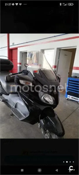 Suzuki Burgman 650 Executive - Vista 5