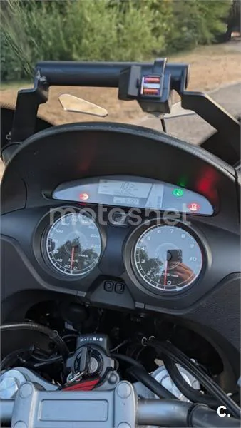Honda XL1000V Varadero - Vista 3