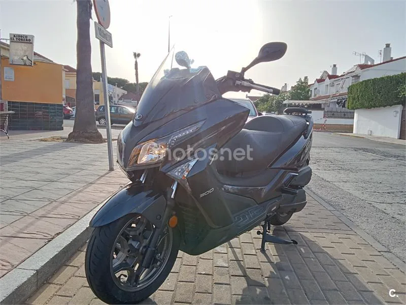 Kymco Grand Dink 300 2750 € 2017 Huelva - 2