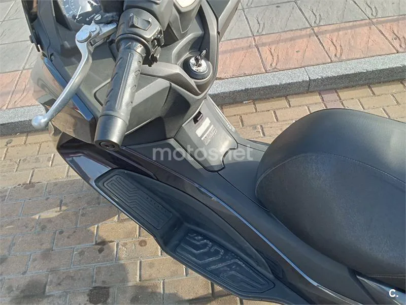 Kymco Grand Dink 300 - Vista 13