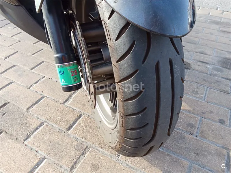 Kymco Grand Dink 300 - Vista 17