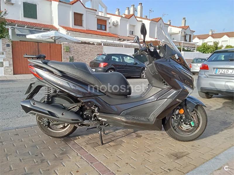 Kymco Grand Dink 300 - Vista 3