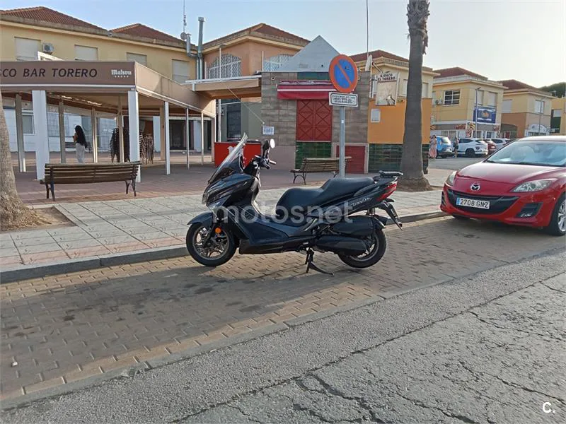 Kymco Grand Dink 300 - Vista 21