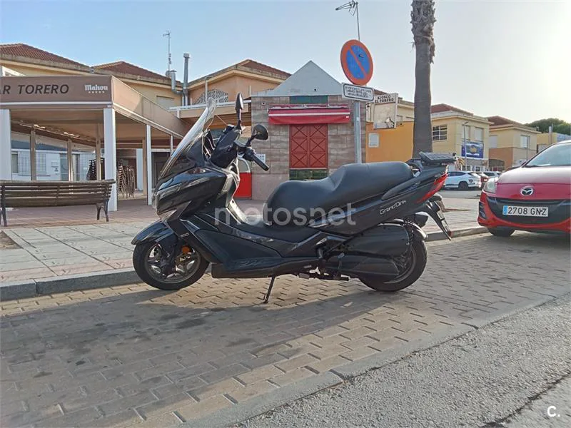 Kymco Grand Dink 300 - Vista 22