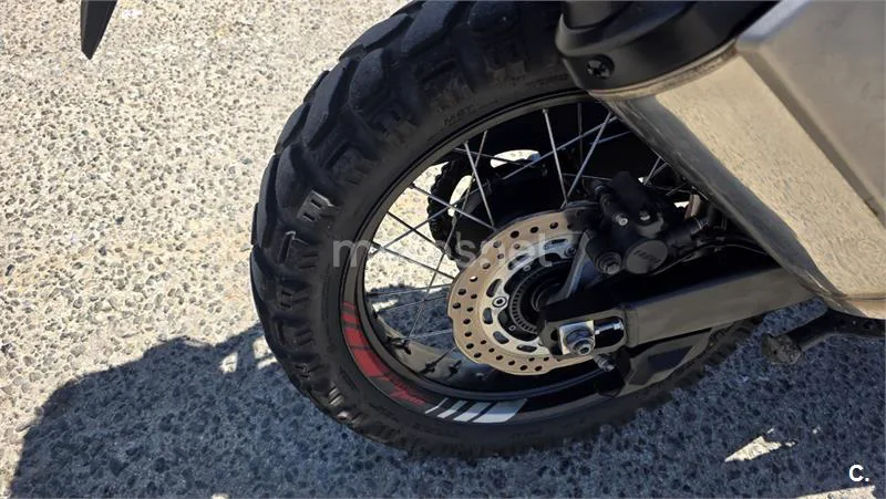 Honda CRF1100L Africa Twin - Vista 7