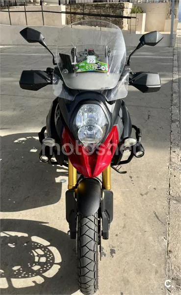Suzuki V-Strom 1000 - Vista 4
