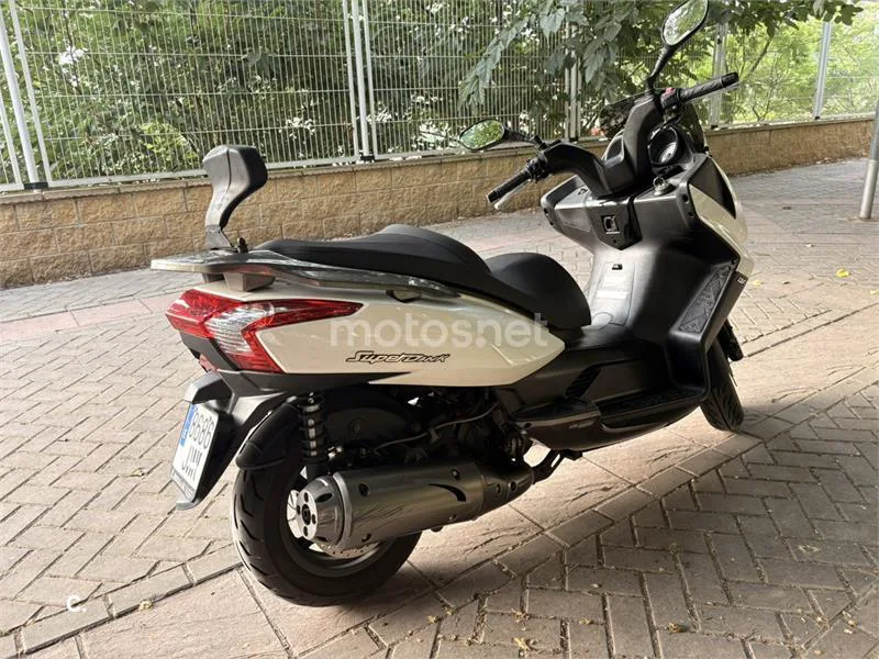 Kymco Super Dink 125 - Vista 4