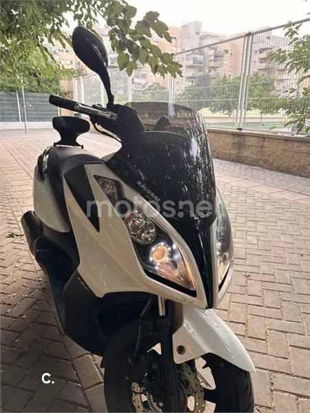 Kymco Super Dink 125 - Vista 10