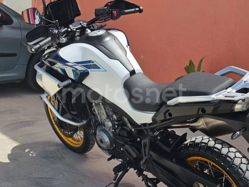 CFMOTO 800MT 7999 € 2026 Jaén - 2