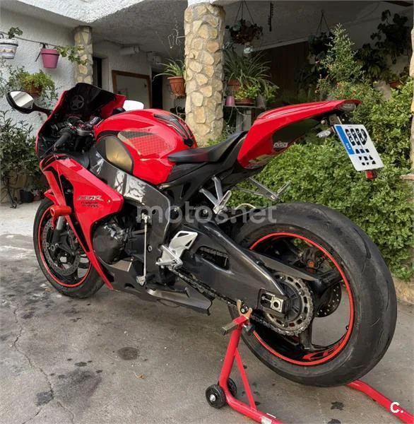 Honda CBR1000RR Fireblade - Vista 5
