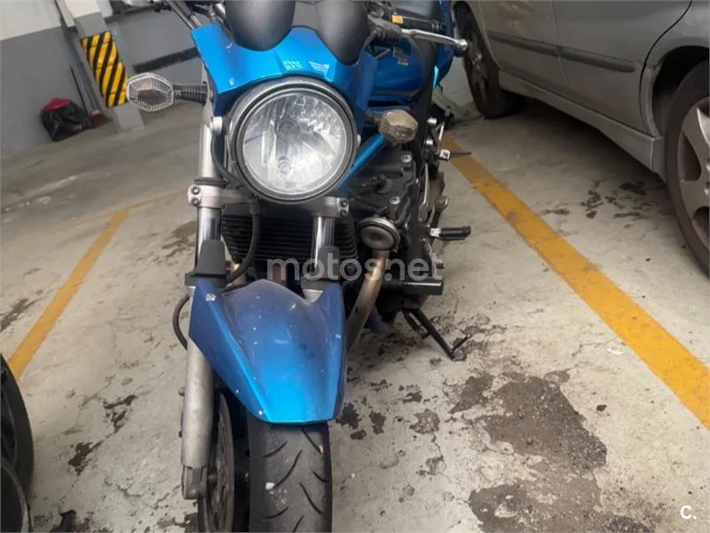 Suzuki Bandit 650 - Vista 3