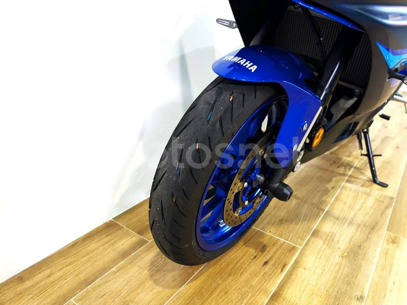 Yamaha YZF-R7 - Vista 6
