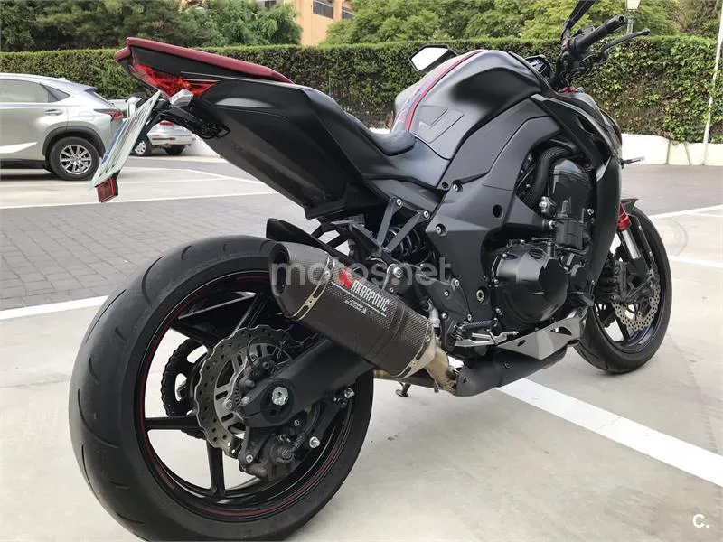 Kawasaki Z1000 - Vista 3