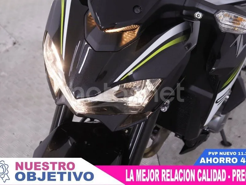 Kawasaki Z900 - Vista 12