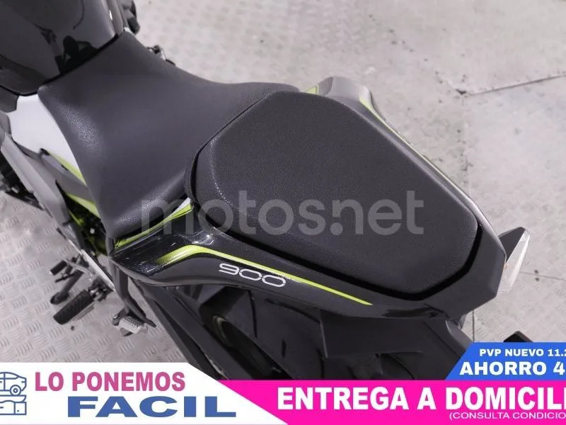Kawasaki Z900 - Vista 13
