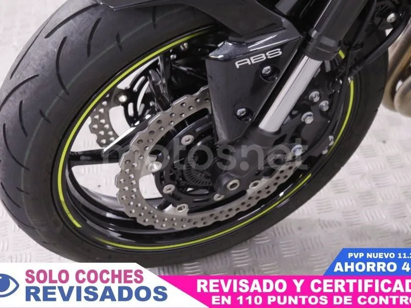 Kawasaki Z900 - Vista 14