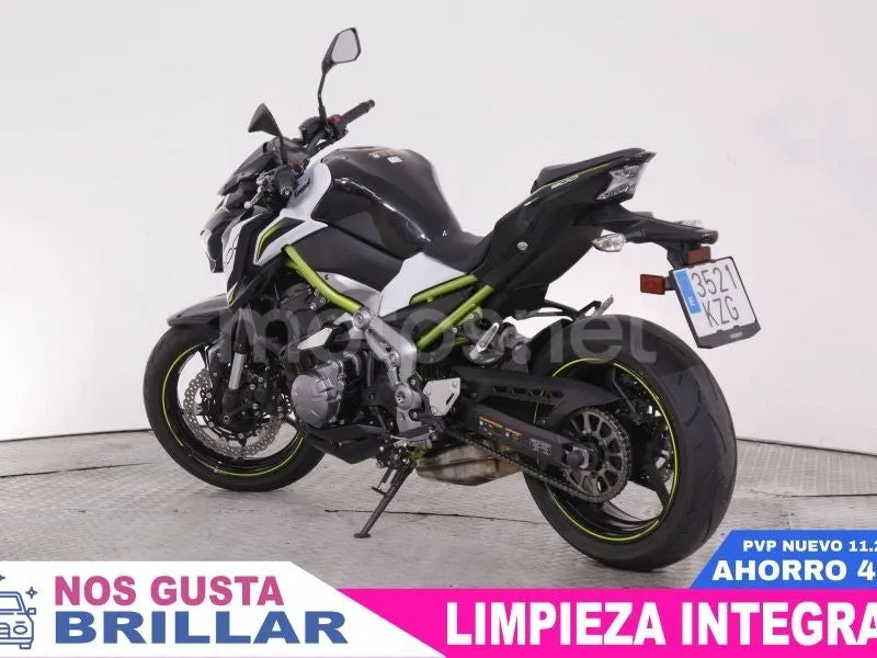 Kawasaki Z900 - Vista 9