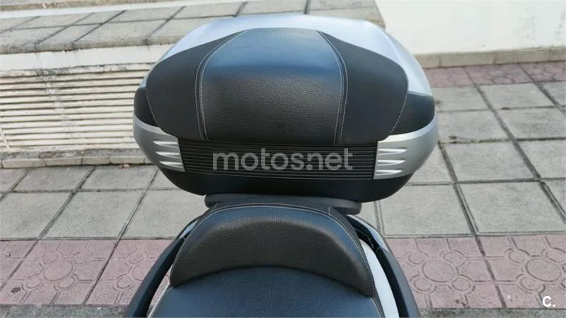 Piaggio MP3 - Vista 3
