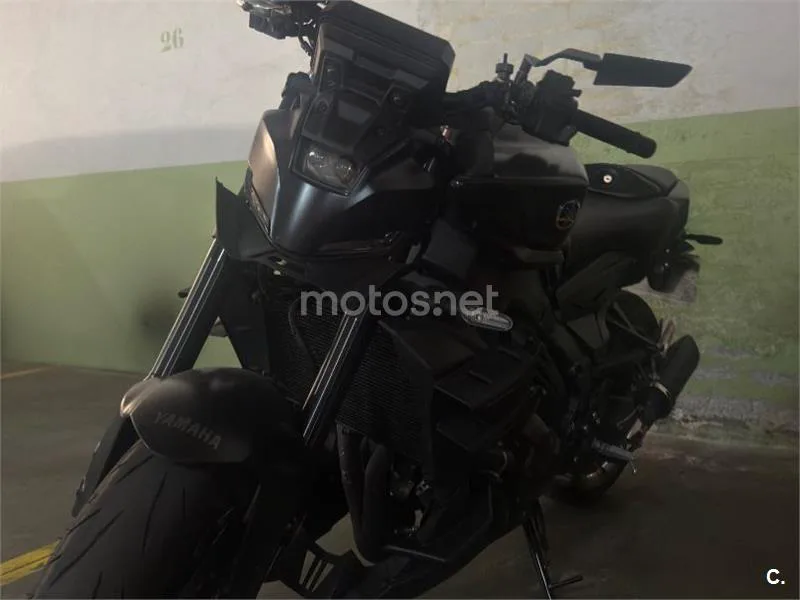 Yamaha MT-09 - Vista 3