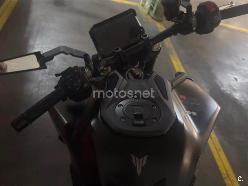 Yamaha MT-09 - Vista 5