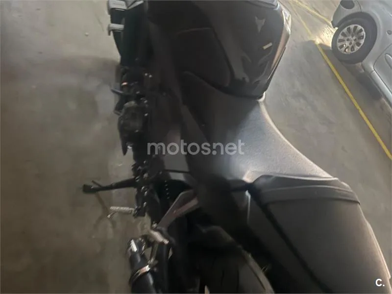 Yamaha MT-09 - Vista 7