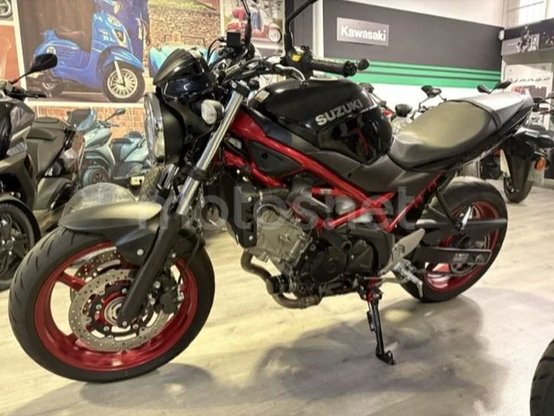 Suzuki SV650 - Vista 3