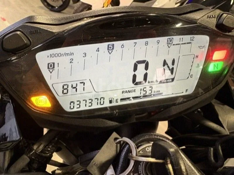 Suzuki SV650 - Vista 6